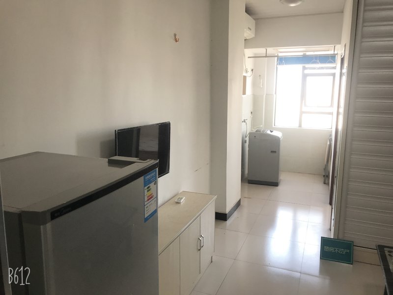 富迪三友学府公寓一室一厅精装好房