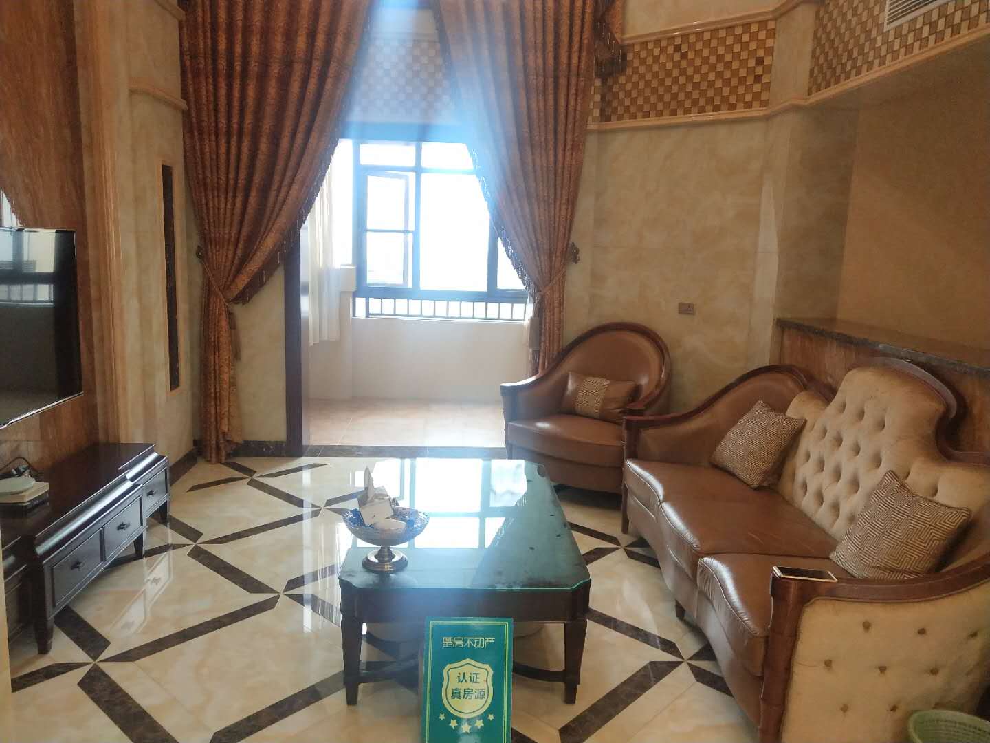 绿地华庭 小高层   拎包入住 诚意出售