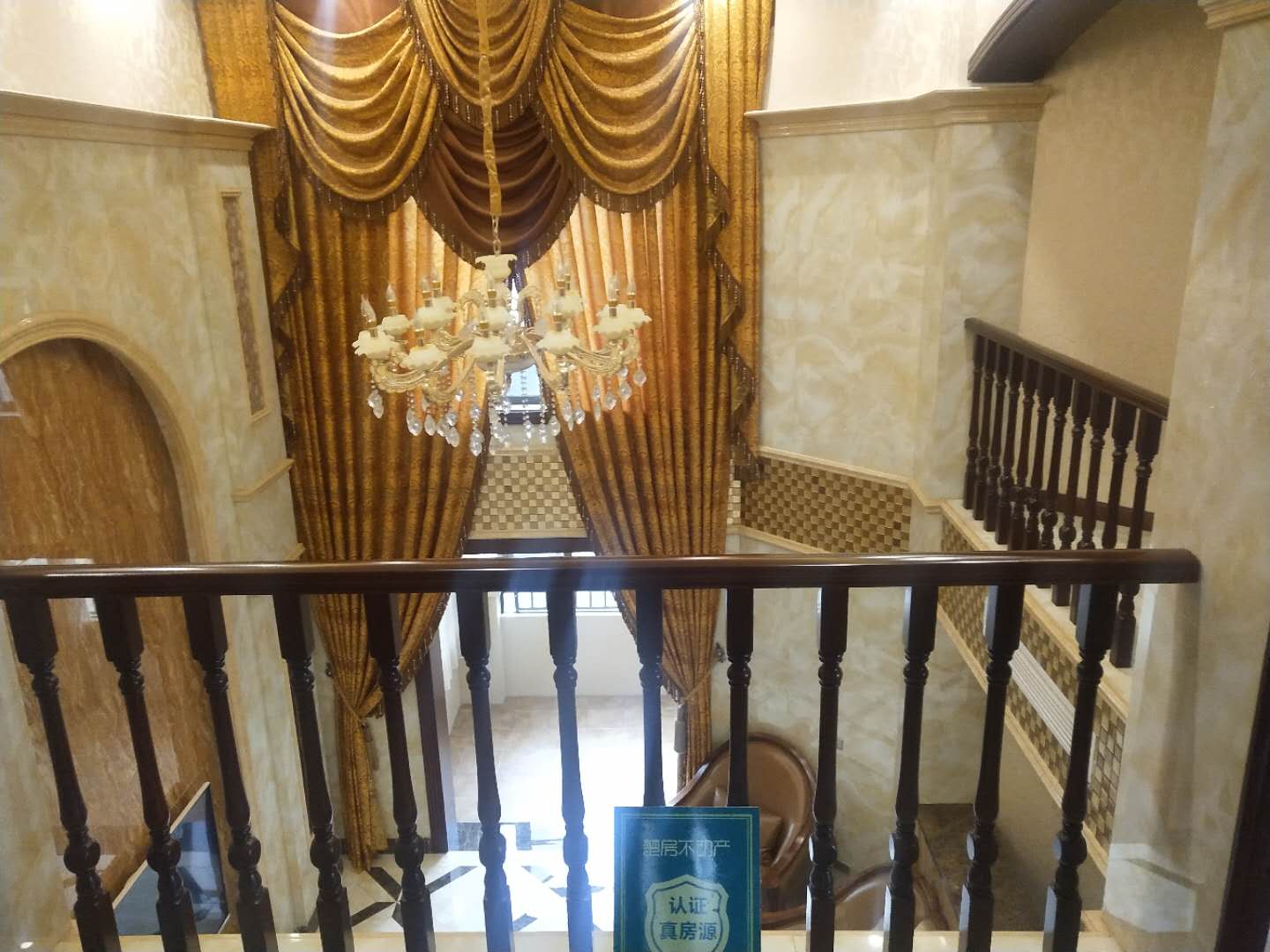 绿地华庭小高层拎包入住诚意出售