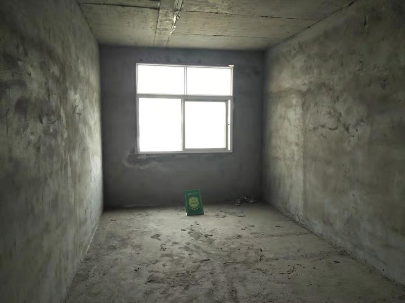 和合国际对面锦华小区毛坯三室采光视野好优质好房看房方便诚意出售