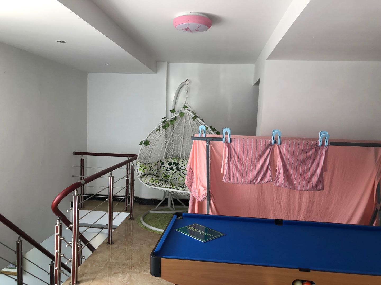 和园公馆城南优质步梯房，小区环境好，周边配套设施齐全！