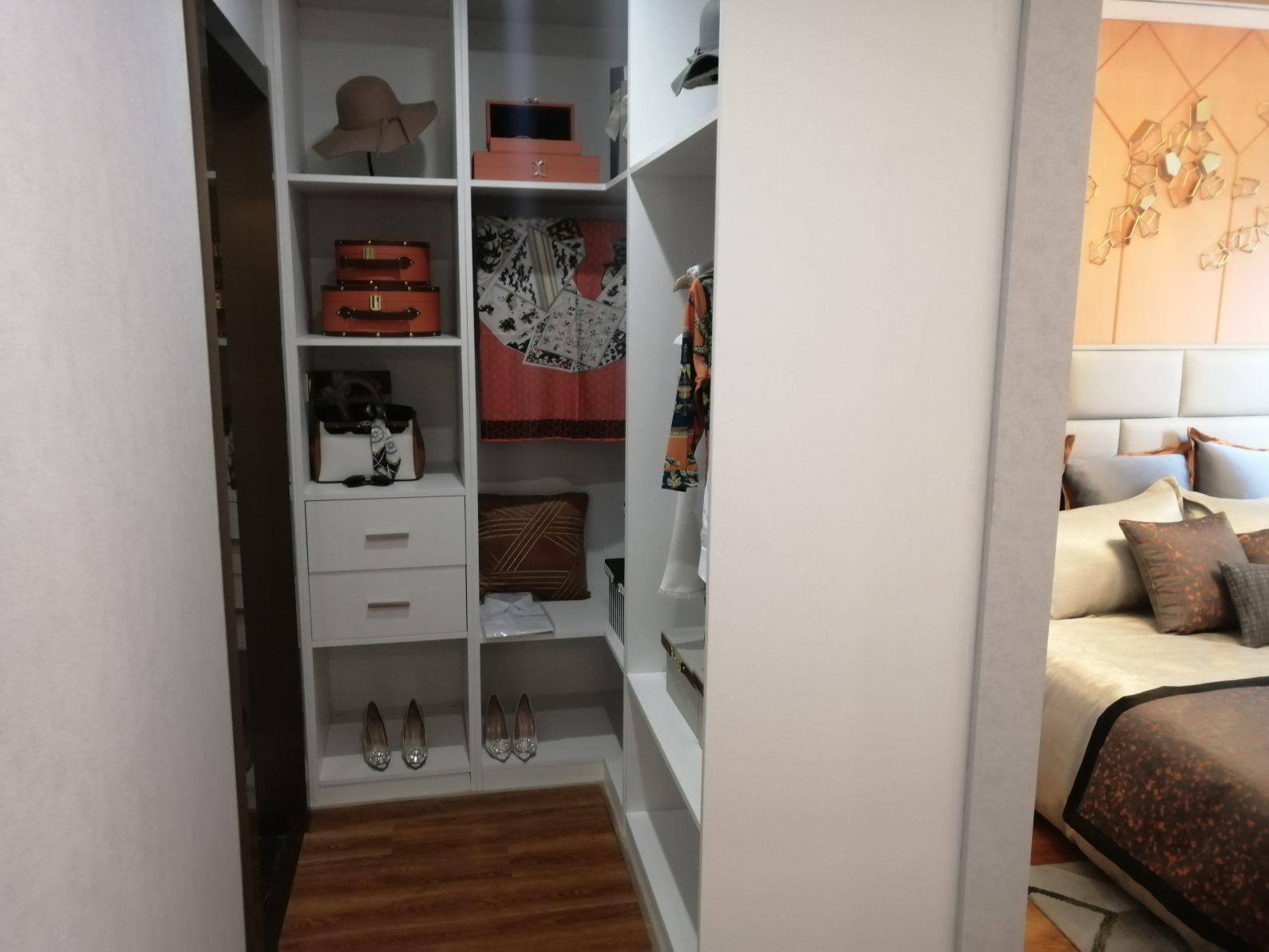 康湾熙岸127平大三房71万 看房