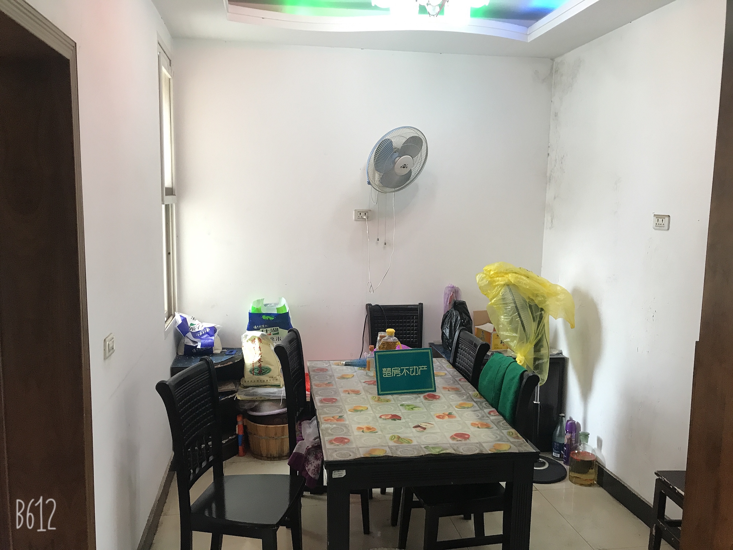 德美花苑精装三房楼层好证在手看房方便