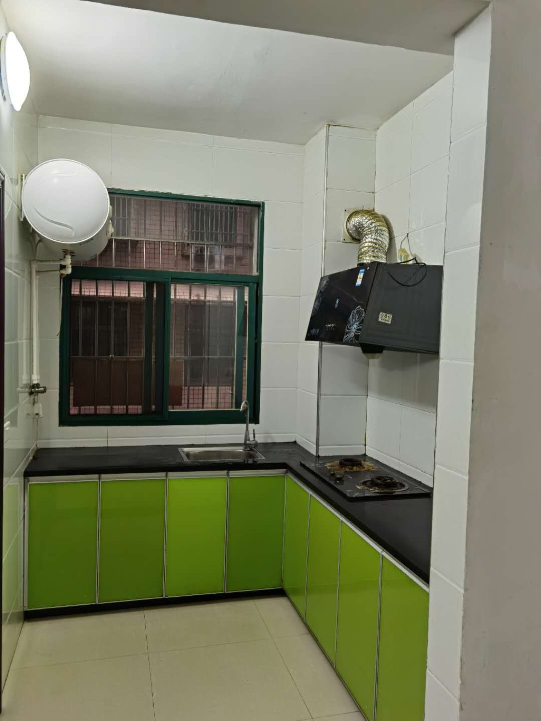 仙桃中学南边、楼层好、不愁租客（博居苑小区）