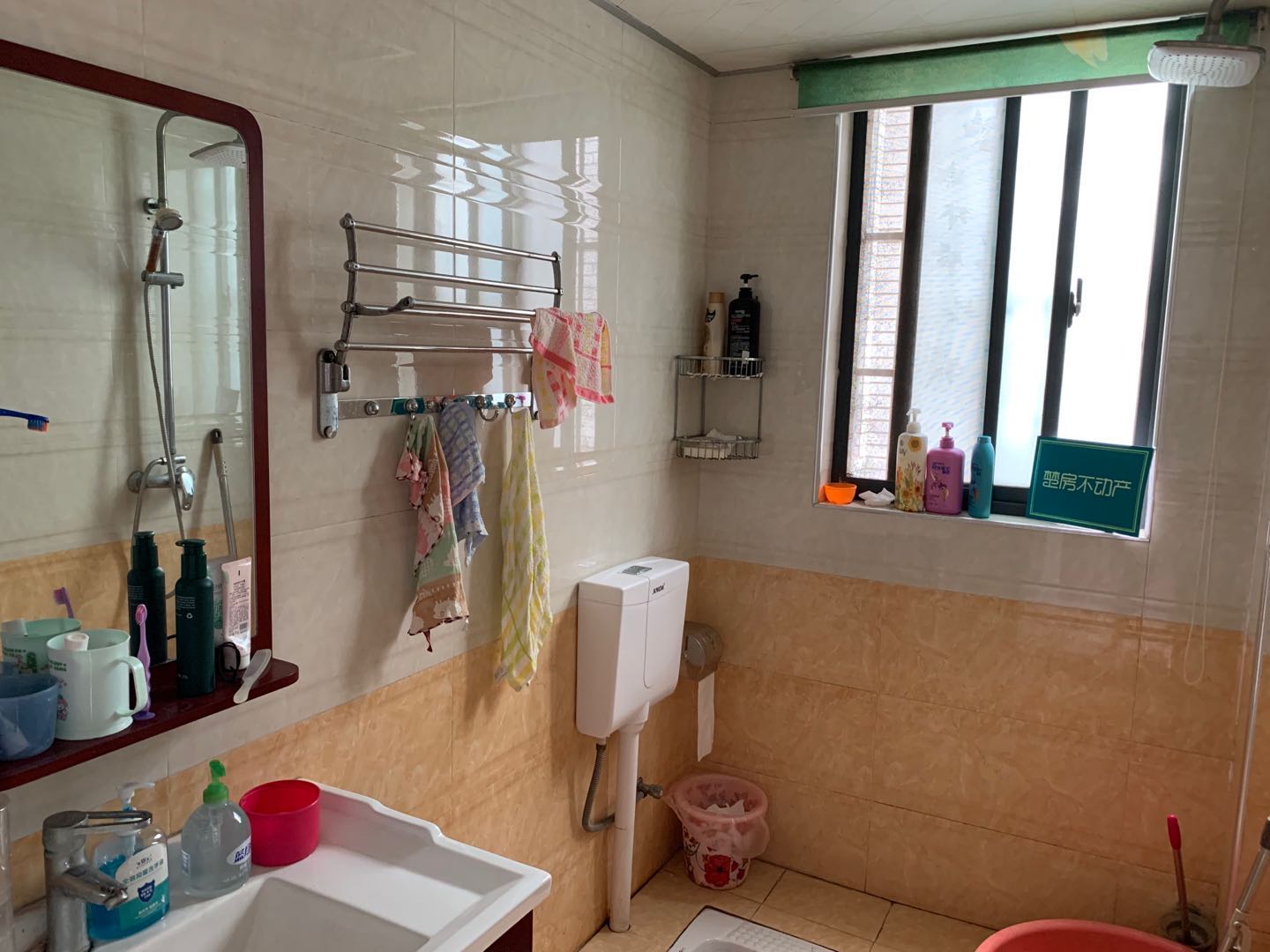 临江雅苑精装大三房，装修保养非常好南北通透看房方便