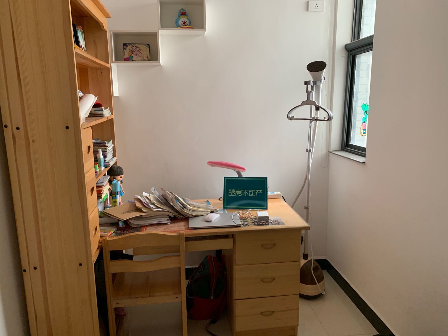 临江雅苑精装大三房，装修保养非常好南北通透看房方便