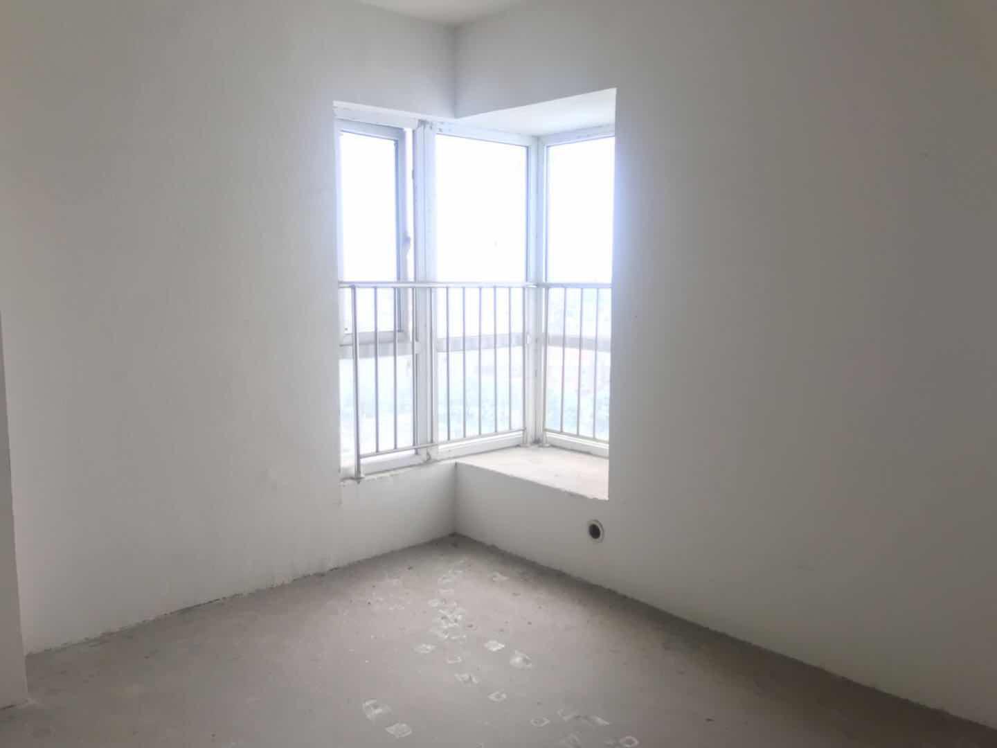 福星城毛坯三房中间好楼层采光超好