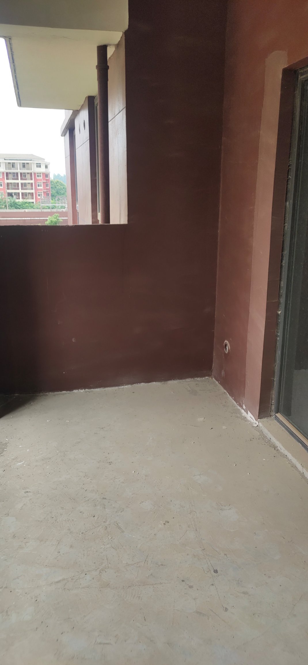 满庭春137平毛坯大三房证满两年