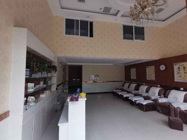 仙桃一中对面旺铺出租