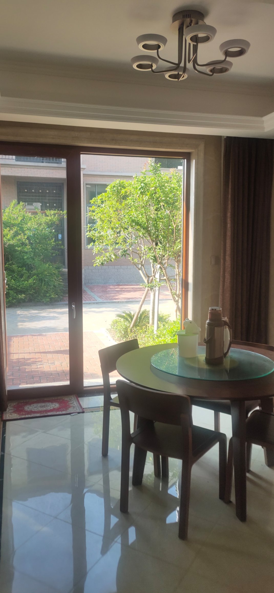 挖沟别墅189平豪装九成新150万