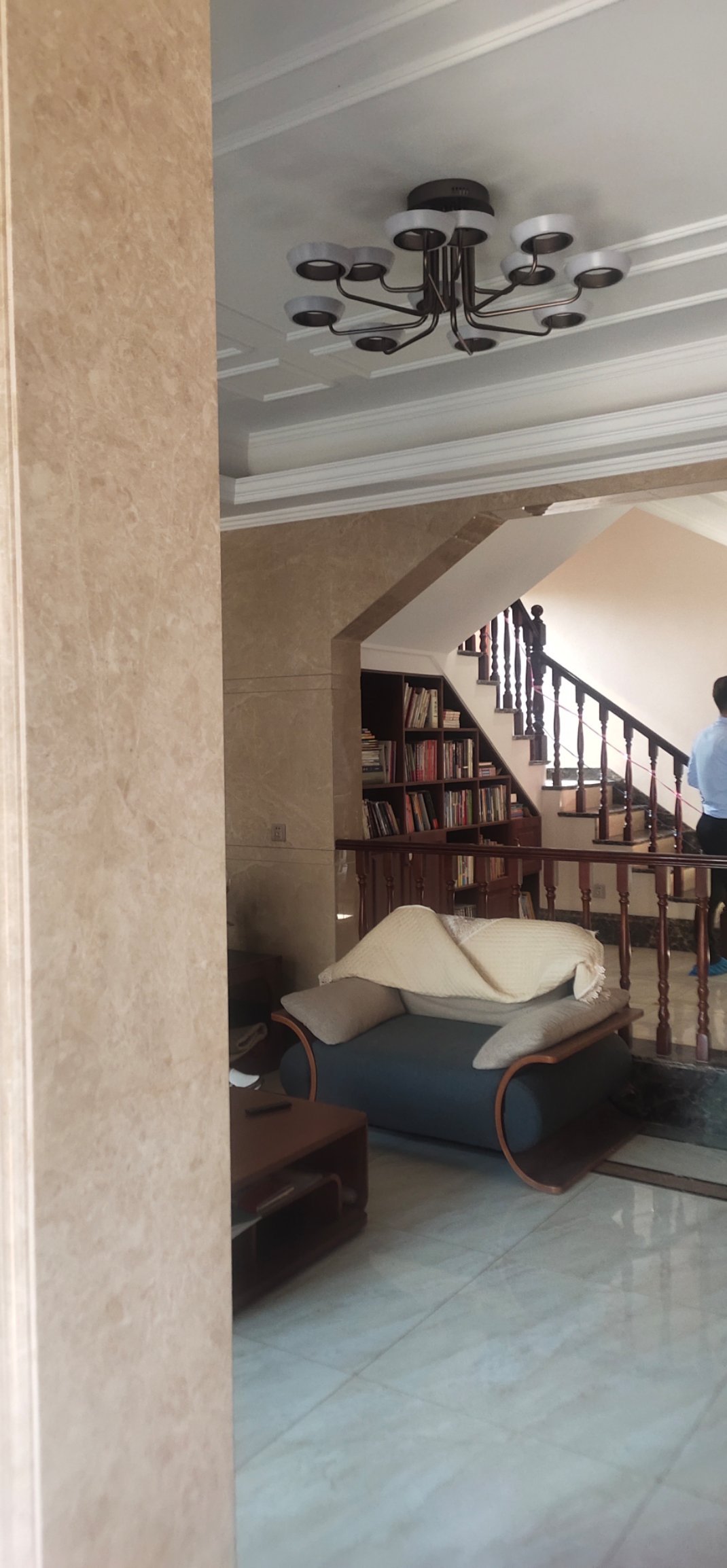 挖沟别墅189平豪装九成新150万