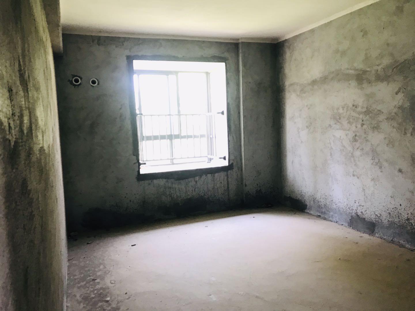 上林仙苑纯板房户型三室两厅一卫一阳台急售户型 