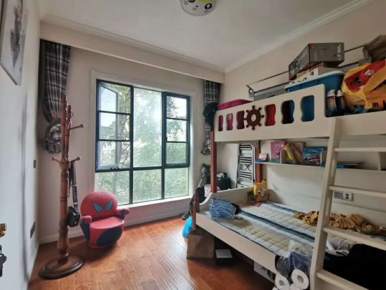 绿地香格里拉139平大三房送露台