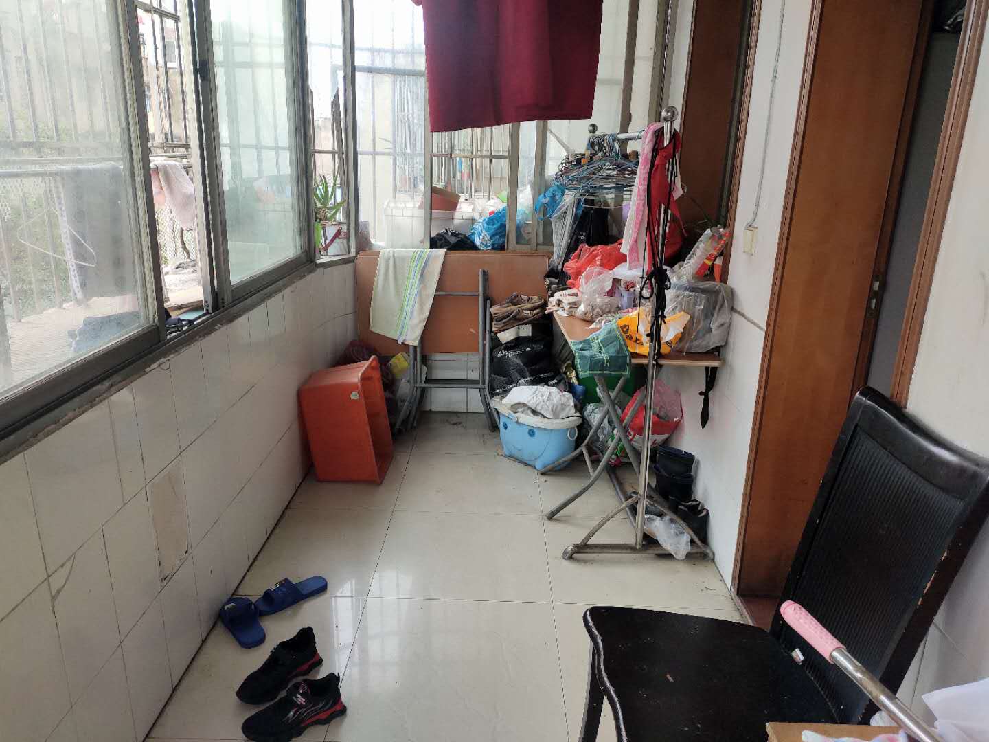 五星小区四房两厅周边生活方便诚心出售