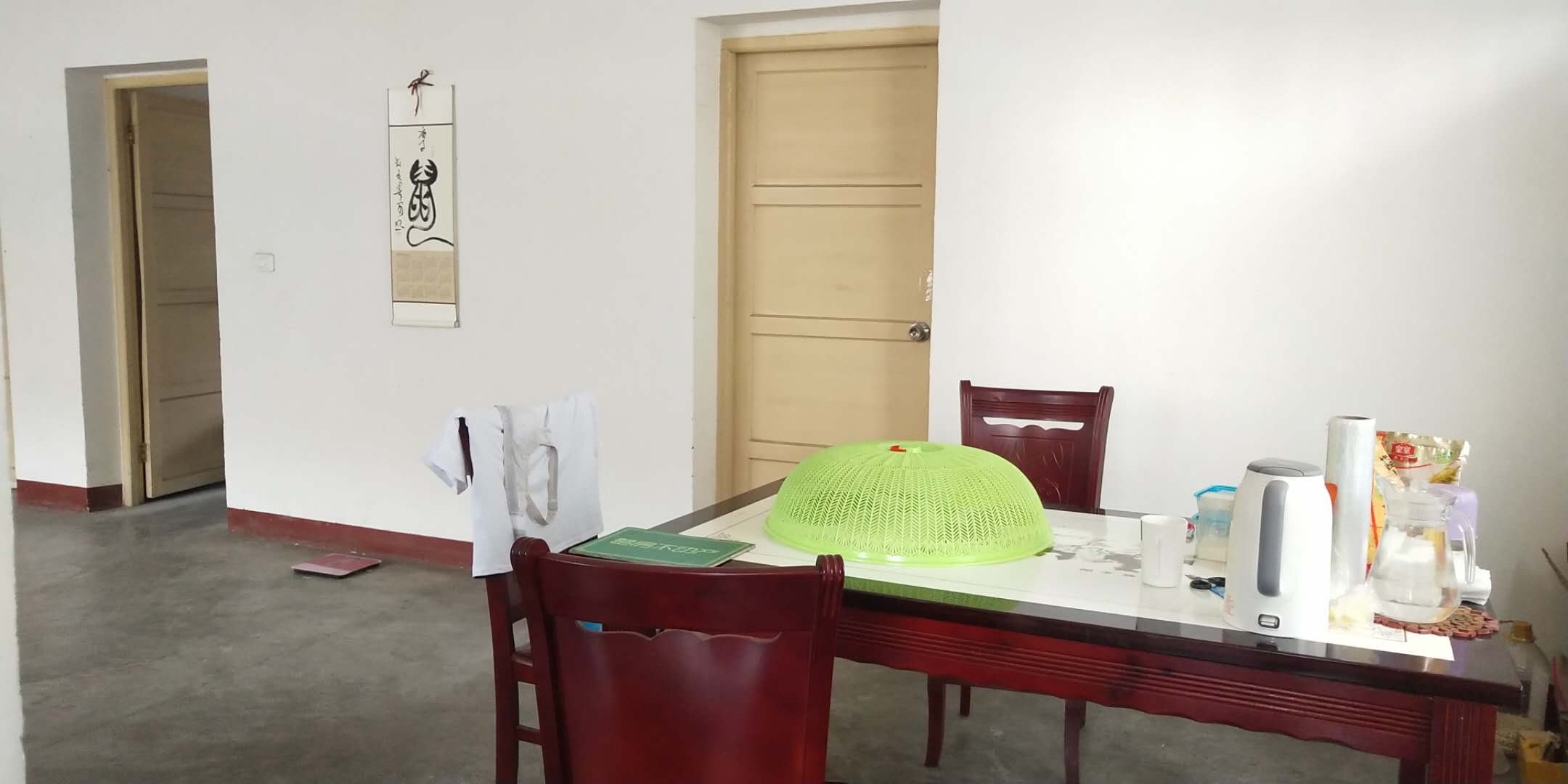 沔中对面荆洪花园带30平地下室证满二可按揭看房方便