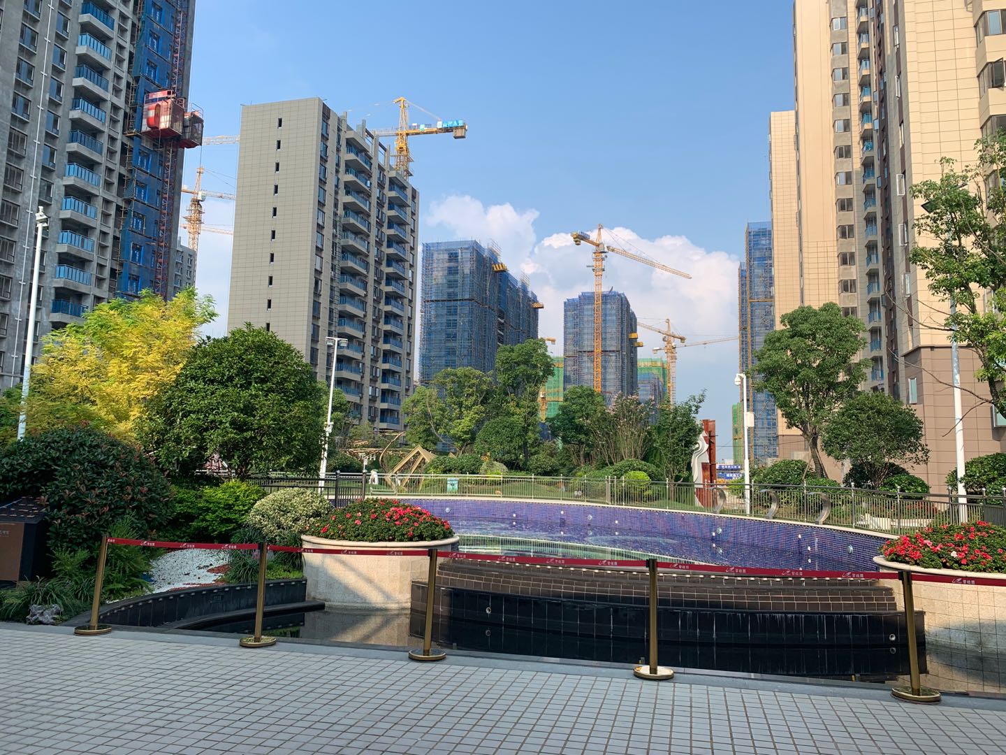 城南碧桂园 付两成12万起 好户型公摊小毛坯三房建面99m²-143m²科技住宅花园式小区