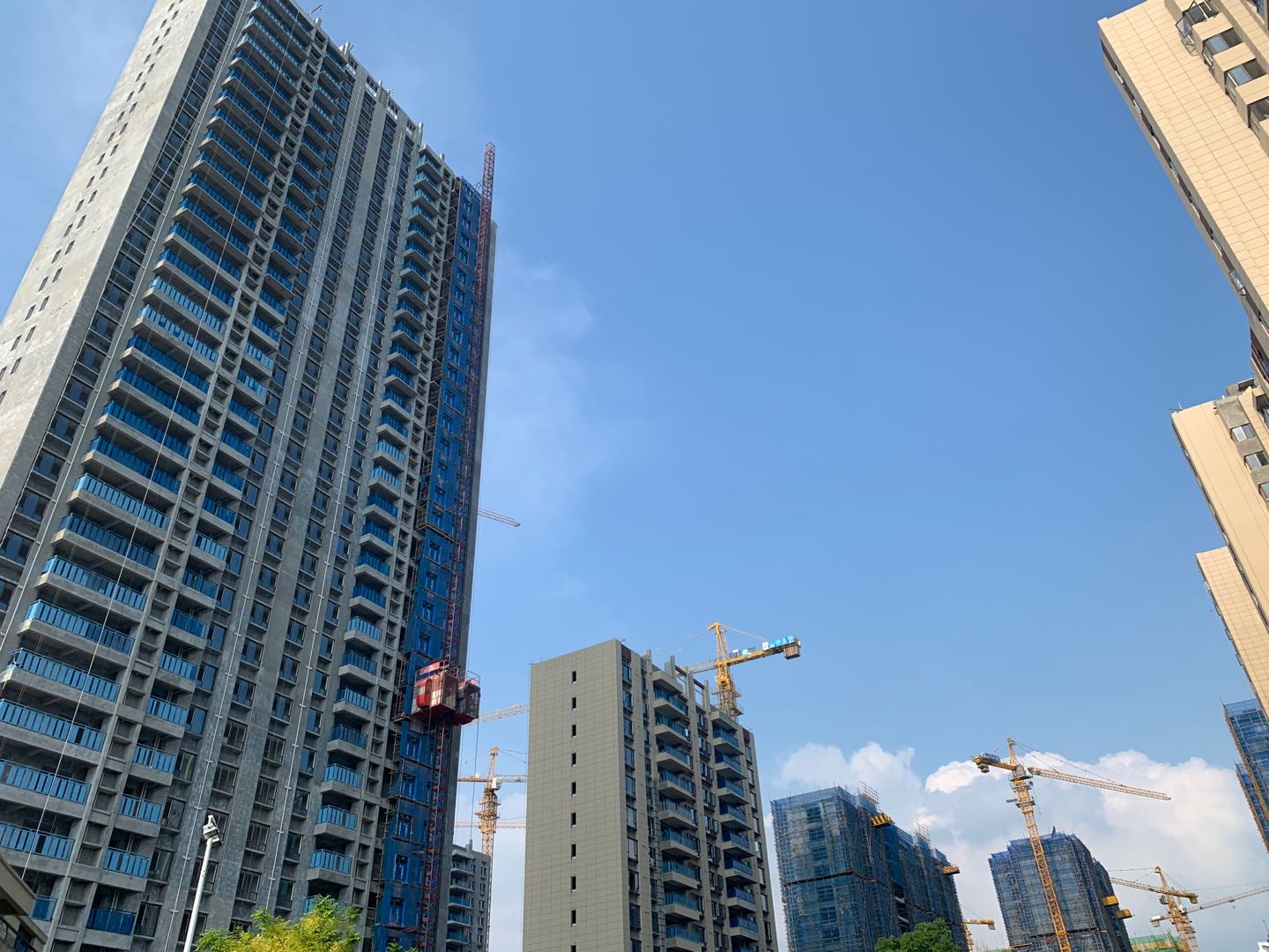 城南碧桂园 付两成12万起 好户型公摊小毛坯三房建面99m²-143m²科技住宅花园式小区