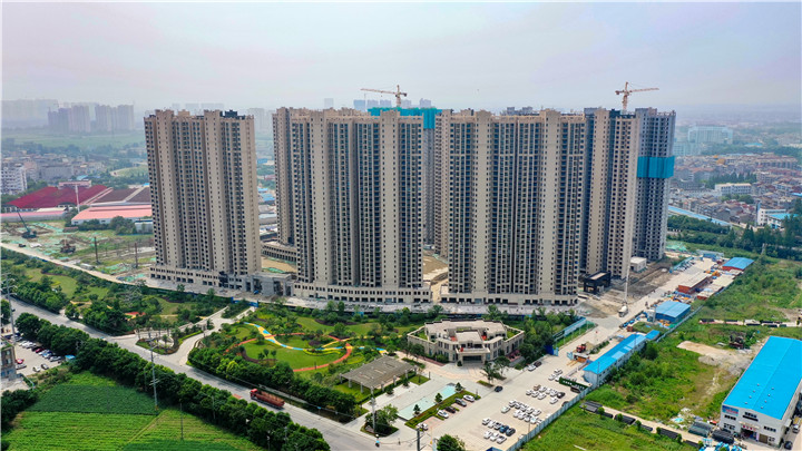 天灾无情 人间有爱 信和·御湖世家捐献物资助力防汛