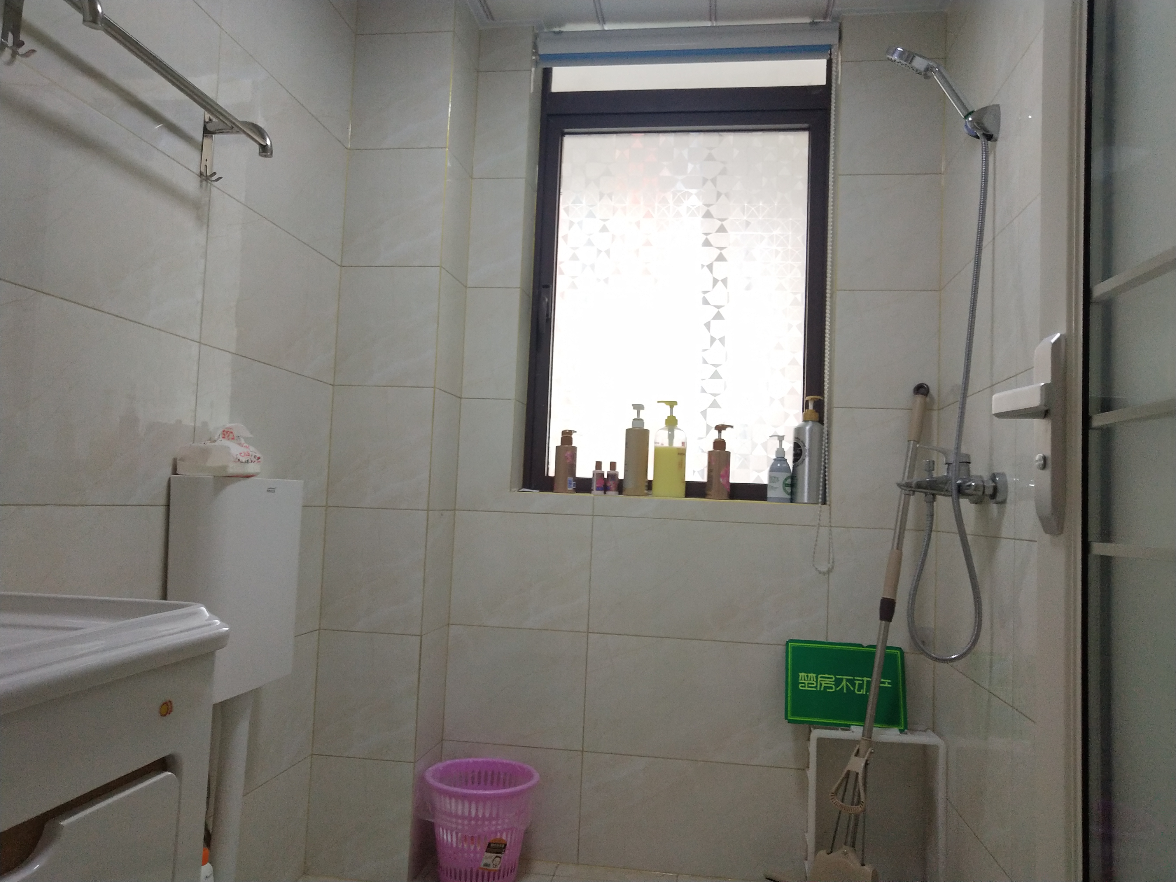 绿地香格里拉电梯小洋楼精装三房家具家电齐全可直接拎包入住