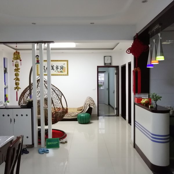 大新路对面精装修上学方便商城附近配套齐全实际面积120平