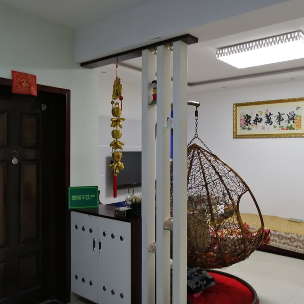 大新路对面精装修上学方便商城附近配套齐全实际面积120平