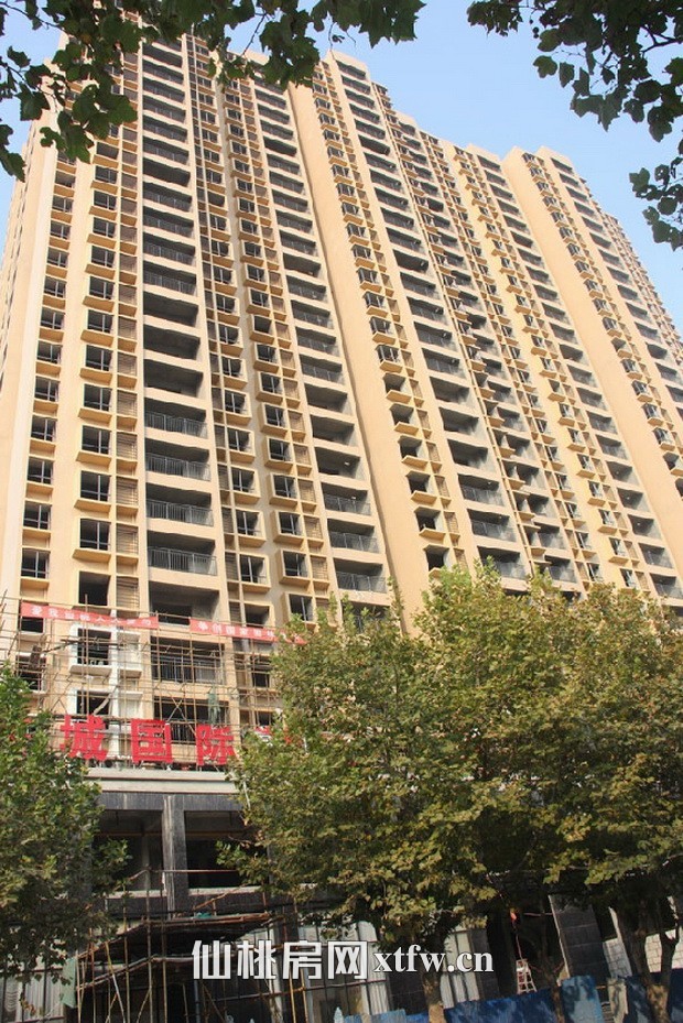 东城国际11月工程进度 外立面亮相