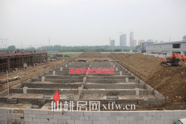 B2区基础承台已经完成