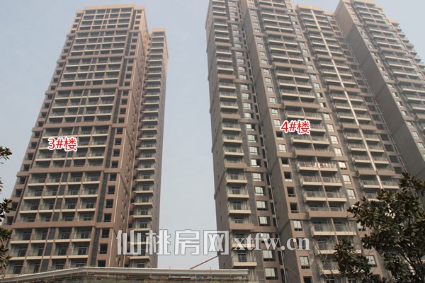 漫城林语1月工程进度 3#、4#楼正在进行门窗安装