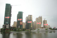 新城壹号7月工程进度 四期1#、2#楼已经封顶