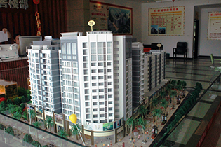 新城华府二期 青年公寓5#楼正在打地基