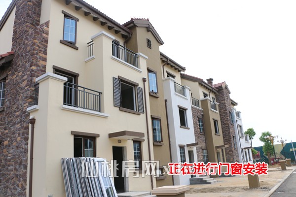 祥荣·御江湾进展顺利 别墅二期9月即将开盘