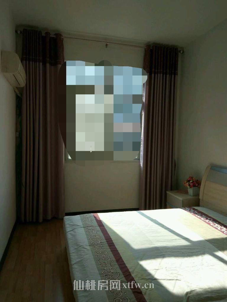 【大新路晓学对面】四室两厅房型正气朝南，带天台小花园