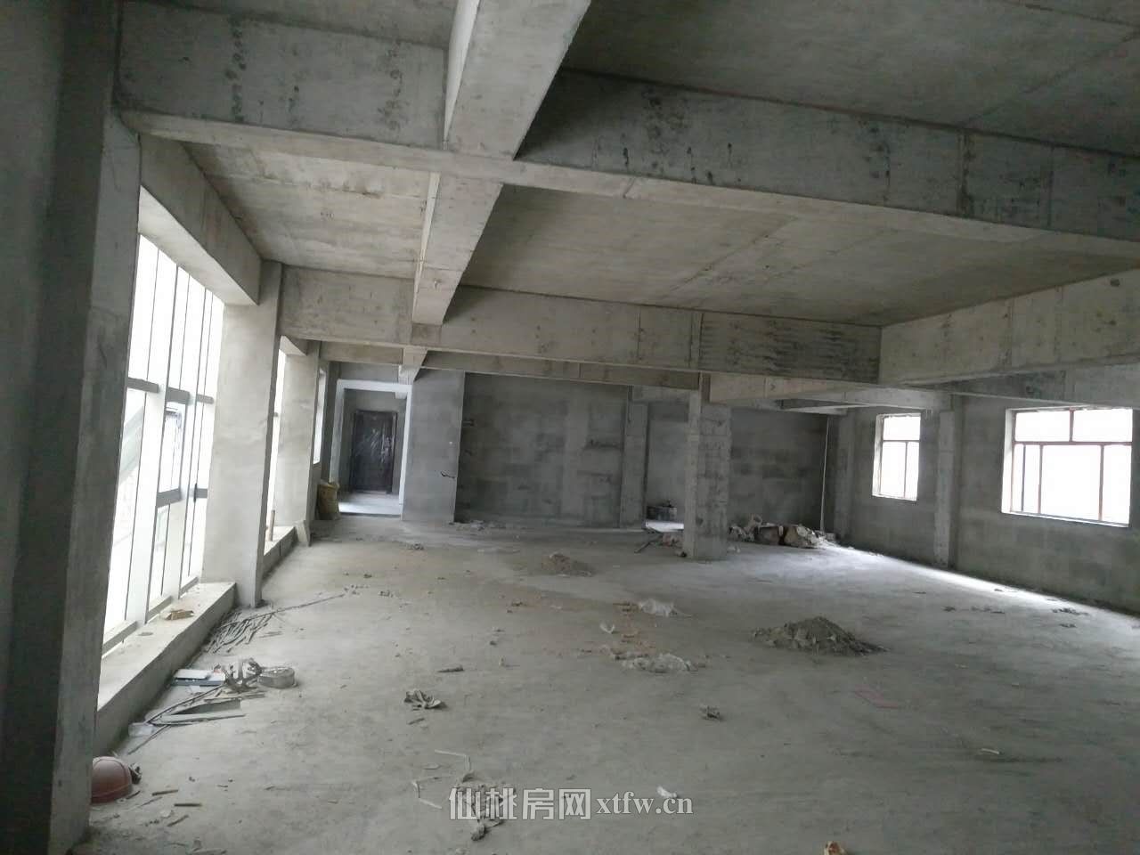 新生街 、四中附近电梯办公楼2-3层整体出售