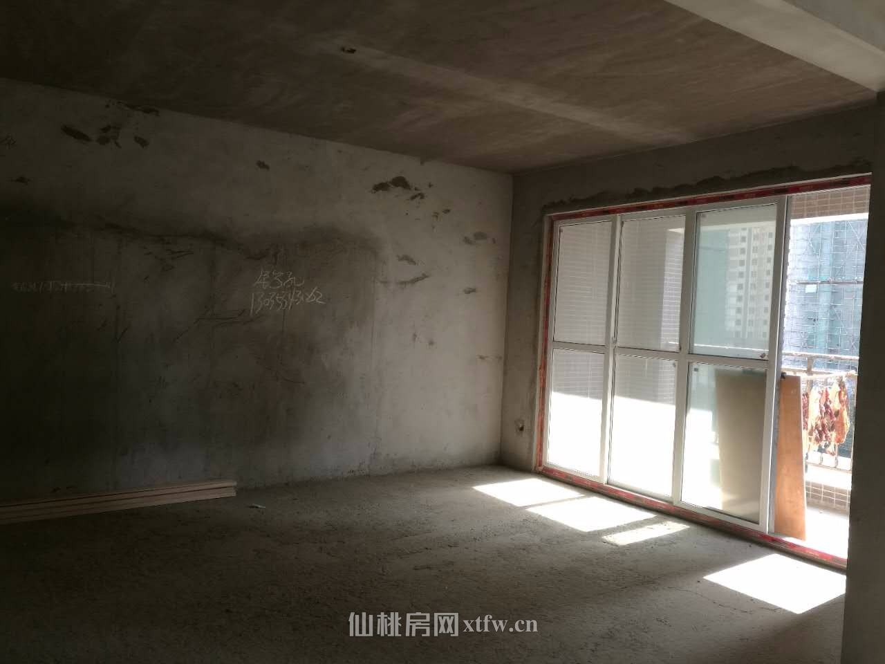 和合国际城1期2号楼1单元4楼 房全新现房亏本销售