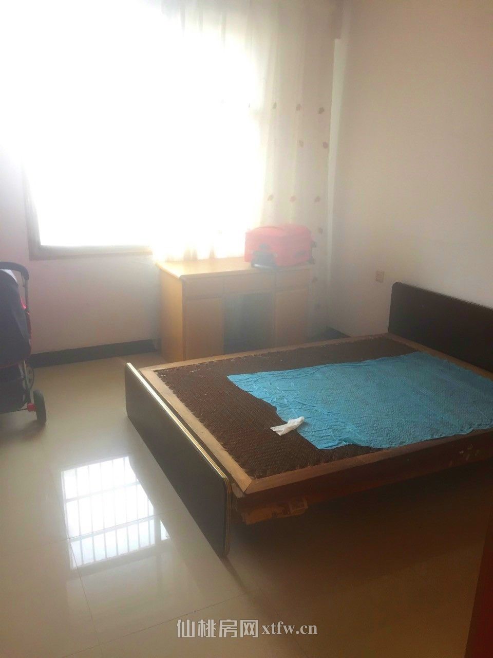 临江名苑自住三房低价甩卖