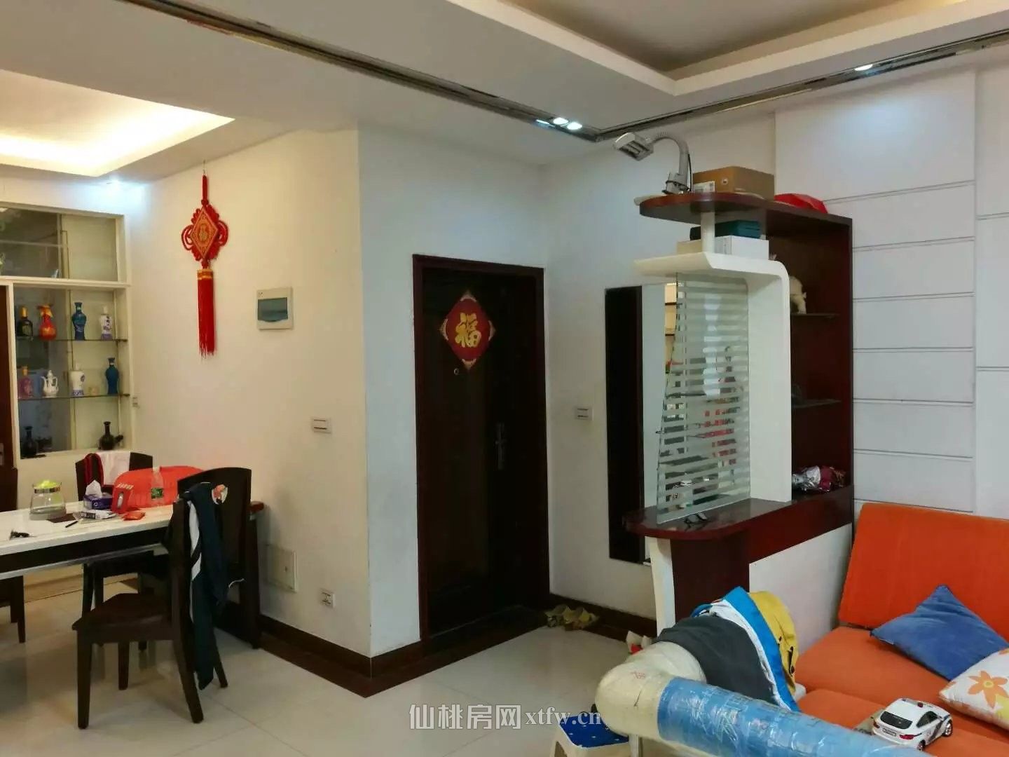 仙桃一中花园  复式255平米  精装修  60万