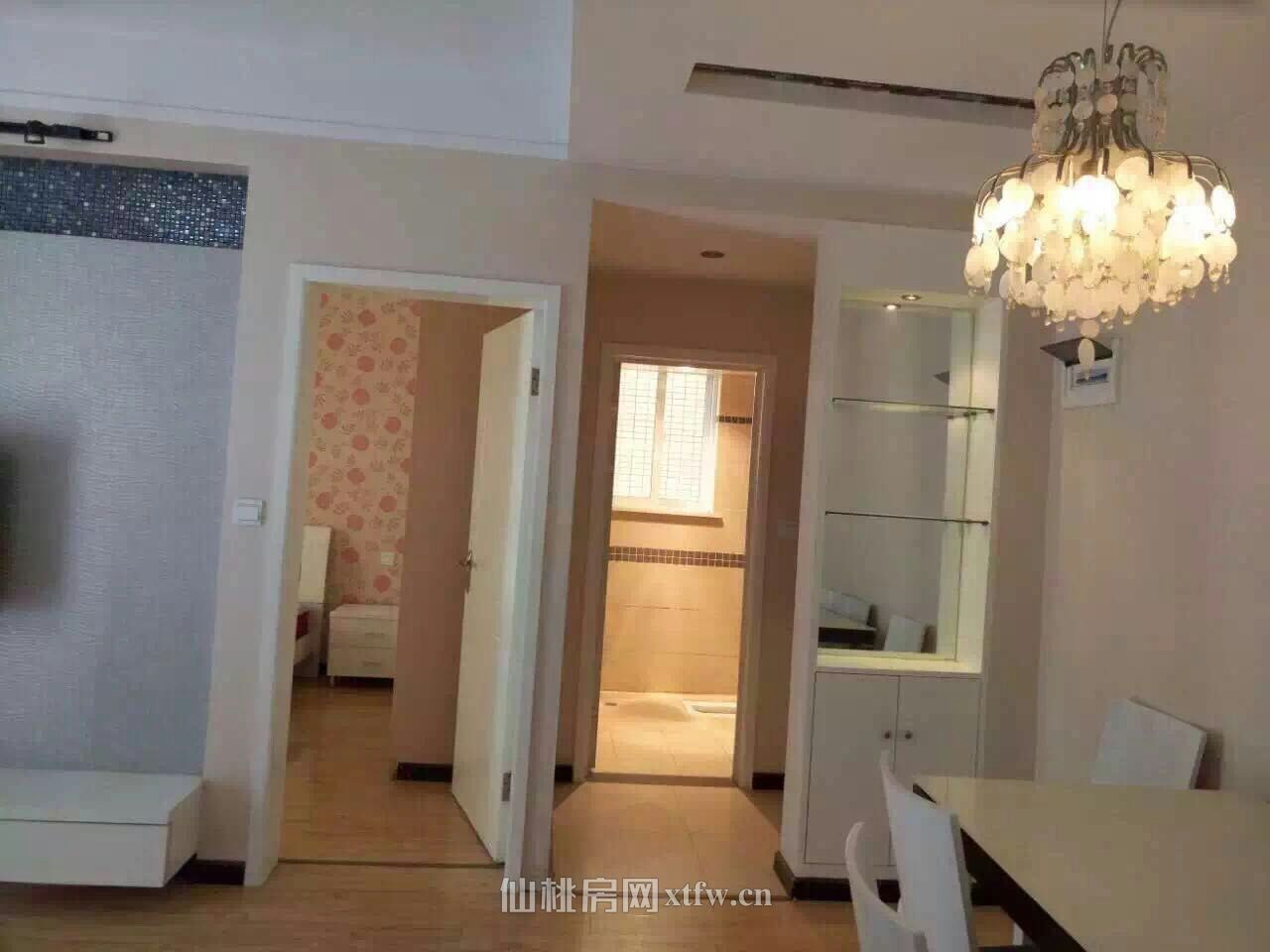 三丰鼎城两室一厅出售