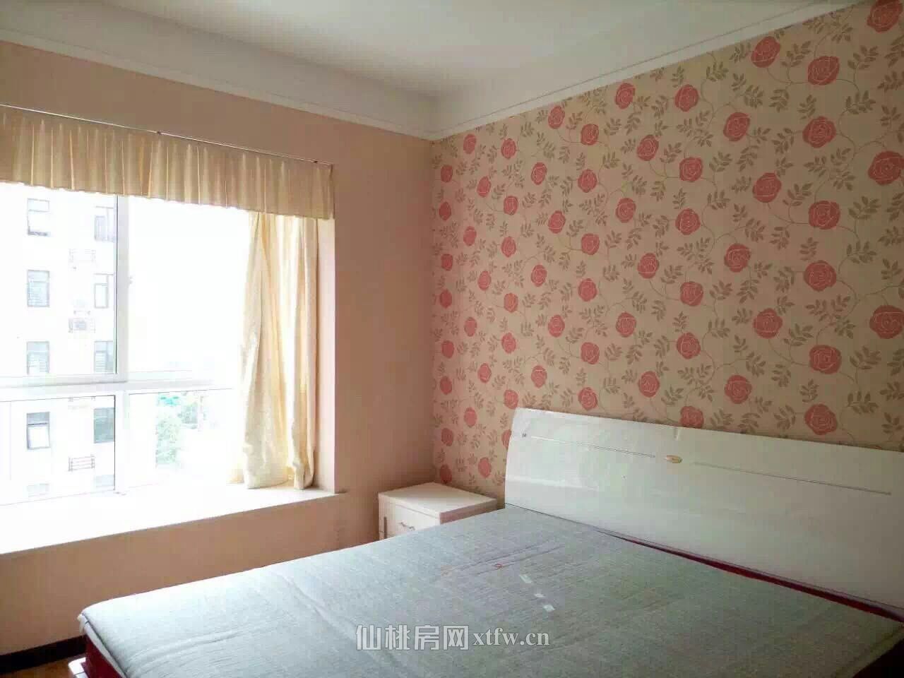 三丰鼎城两室一厅出售