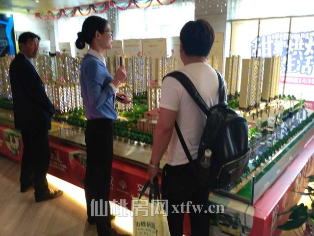 小编陪购四十三期：在汉打拼 为孩子回家买房