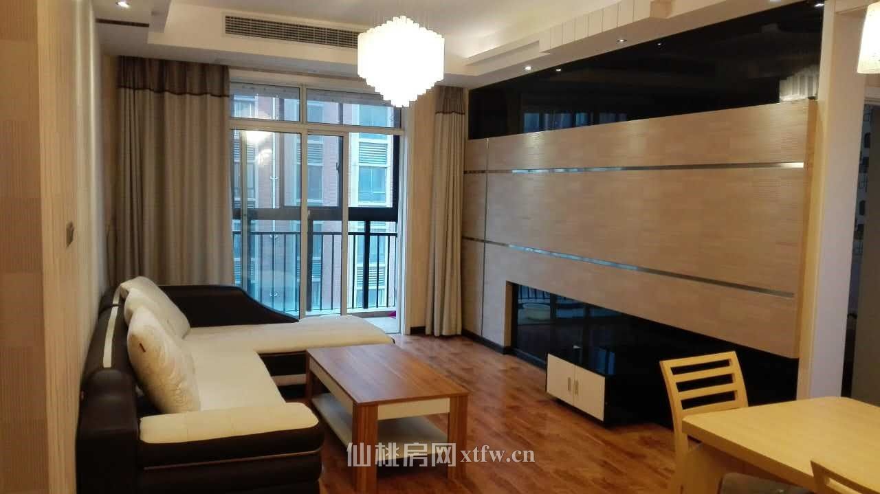 明珠新城精装修三房两厅出租