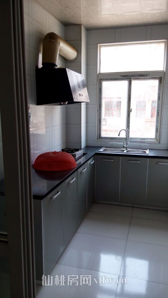 东区车站旁2室一厅出租