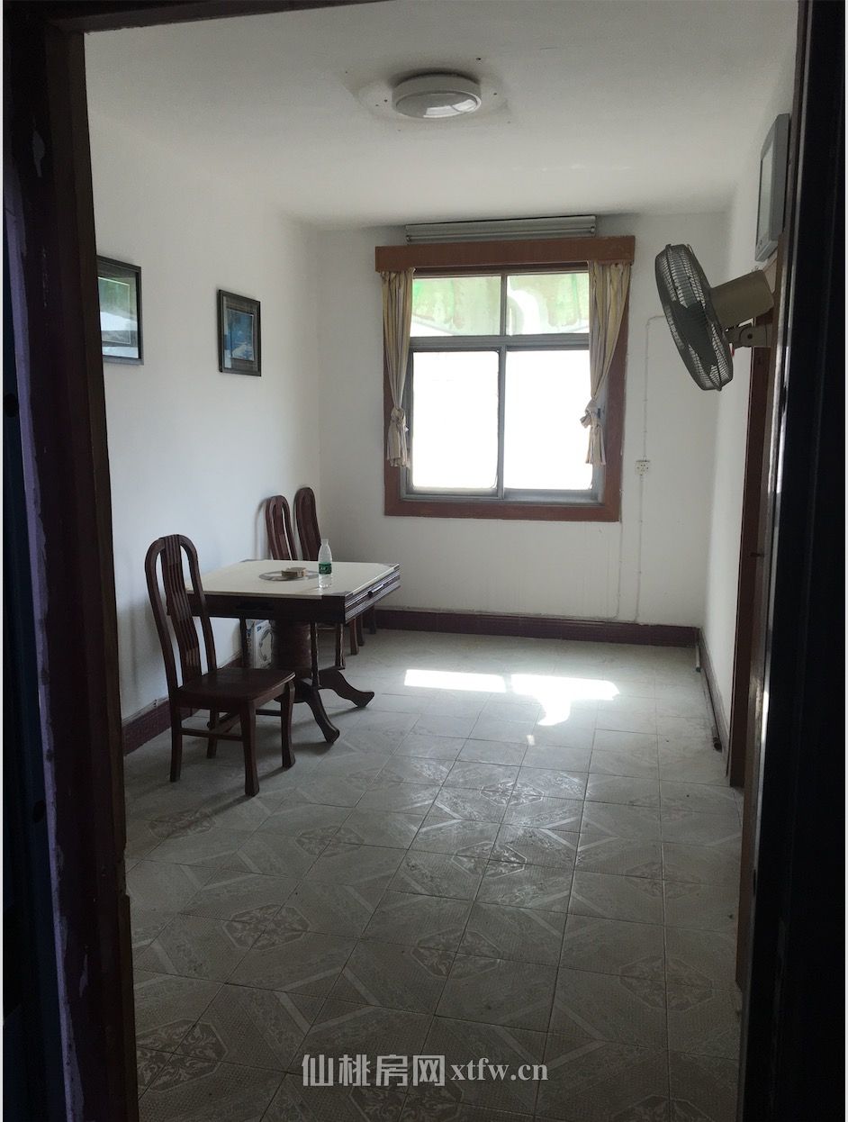 流潭公园开发区宿舍靓房出售