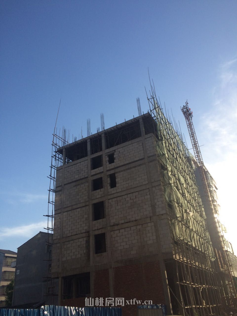 宏泰菜场写字楼及底层商铺