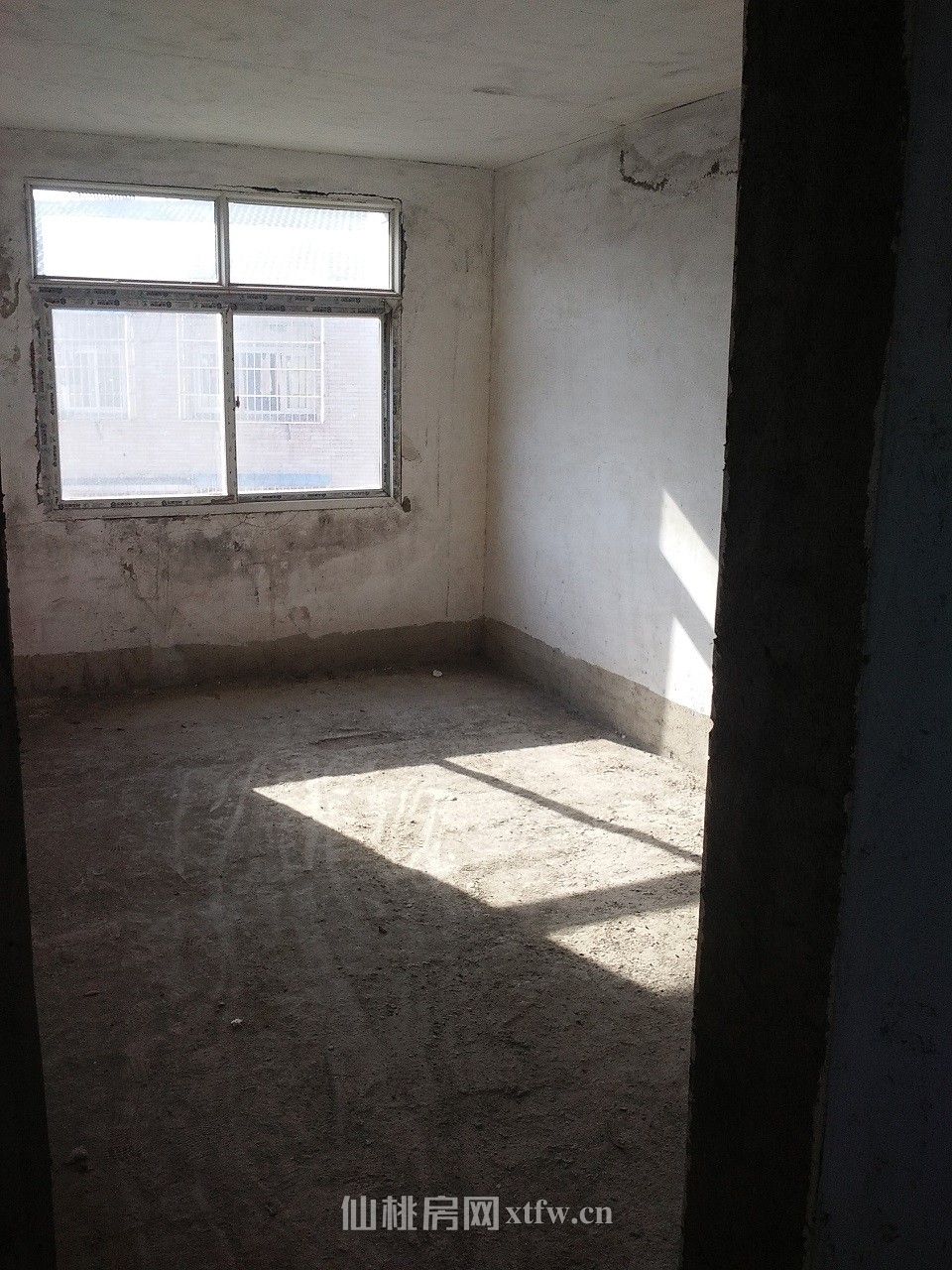 急售商品房一套，位子好