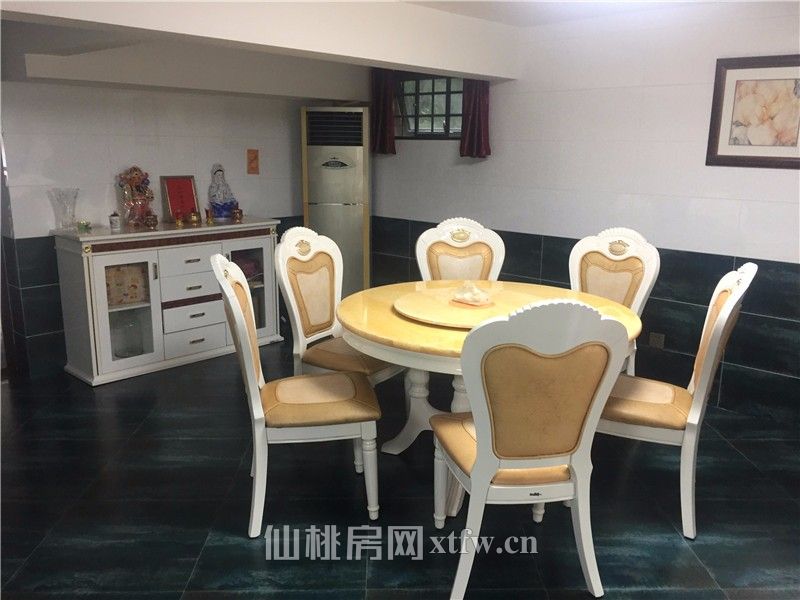 急售！绿地华庭豪装复式楼拎包入住