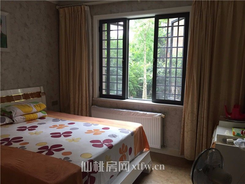 急售！绿地华庭豪装复式楼拎包入住