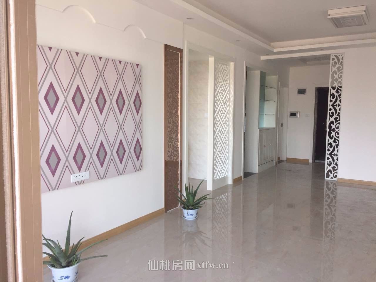 金诚花园高层-全套家具家电-房主自租