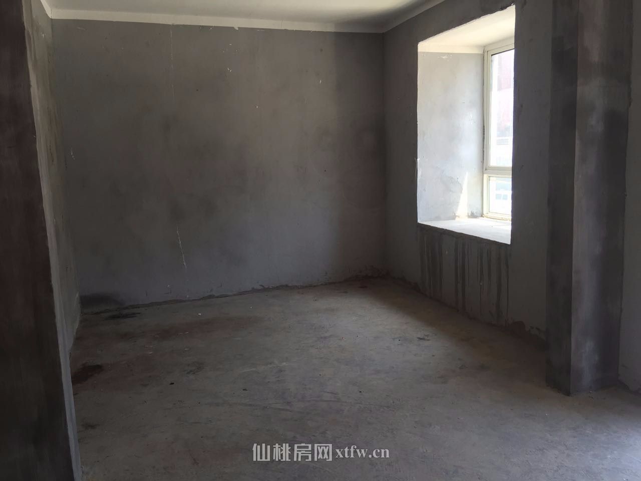 南城新区现代明珠2室2厅1卫70平米