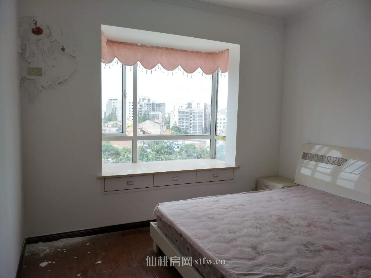 新城一号房毛坯急售55W欢迎叨扰