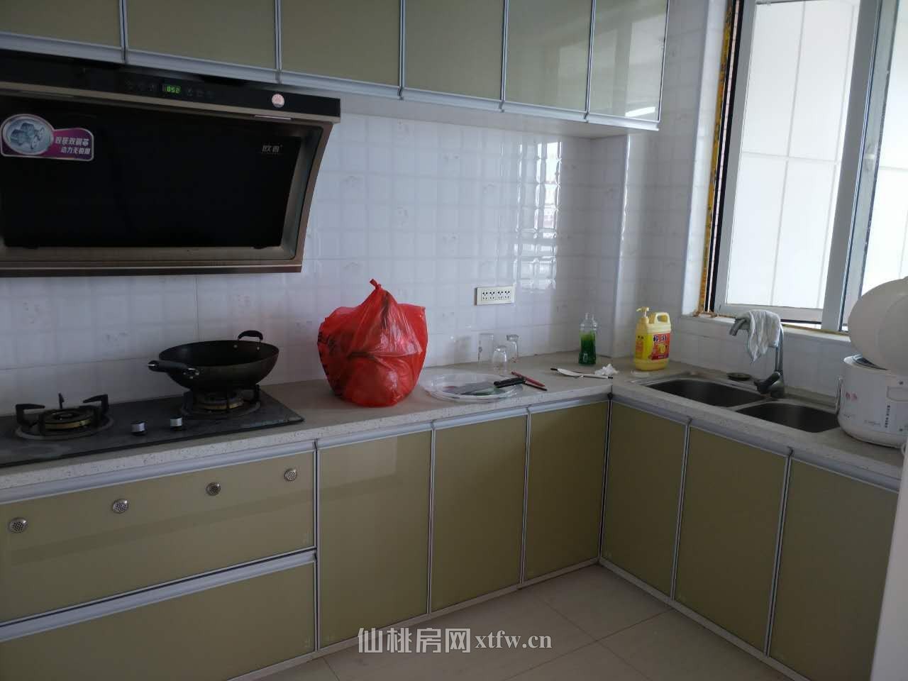 新城一号房毛坯急售55W欢迎叨扰